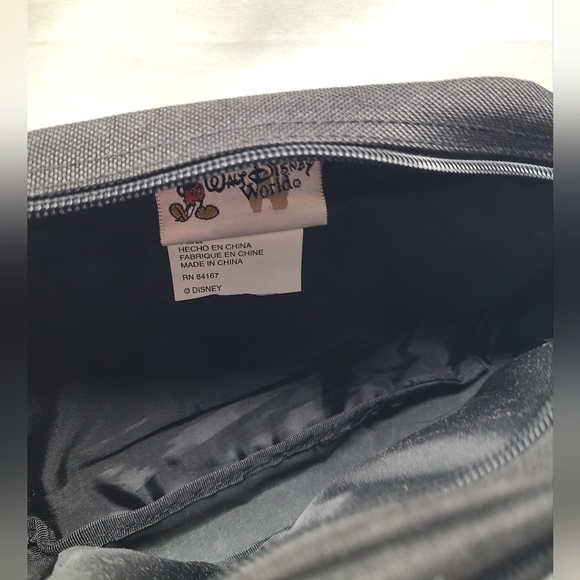 Vintage 2005 Walt Disney World Black Unisex Zip Up Fanny Pack Bag with Strap - Picture 4 of 9
